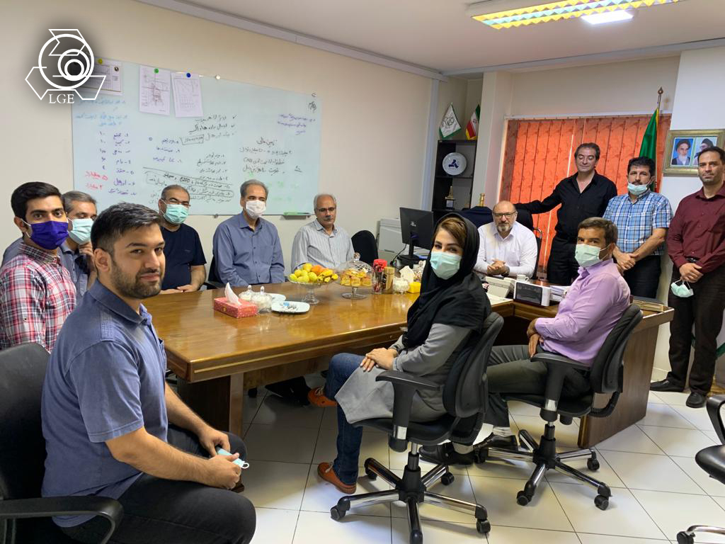 تقدیر همکاران دفتر بازرگانی از عملکرد متفاوت مدیرعامل